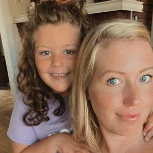 Meet your Posher, Carly